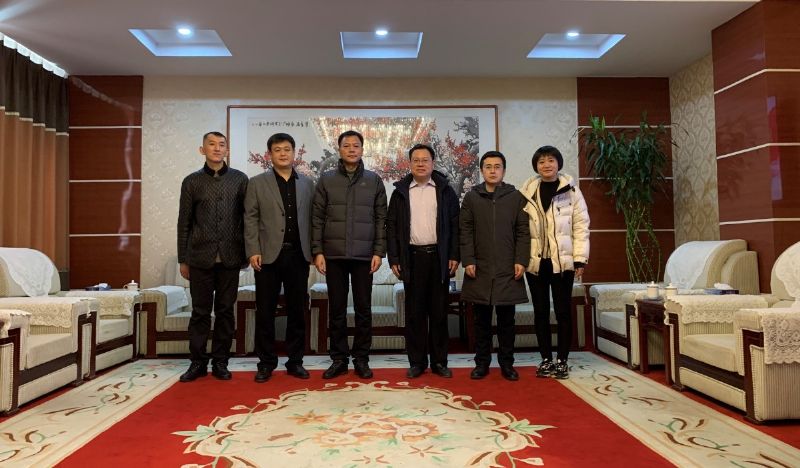 Municipal leaders visit Longgang group to express sympathy for high level talents