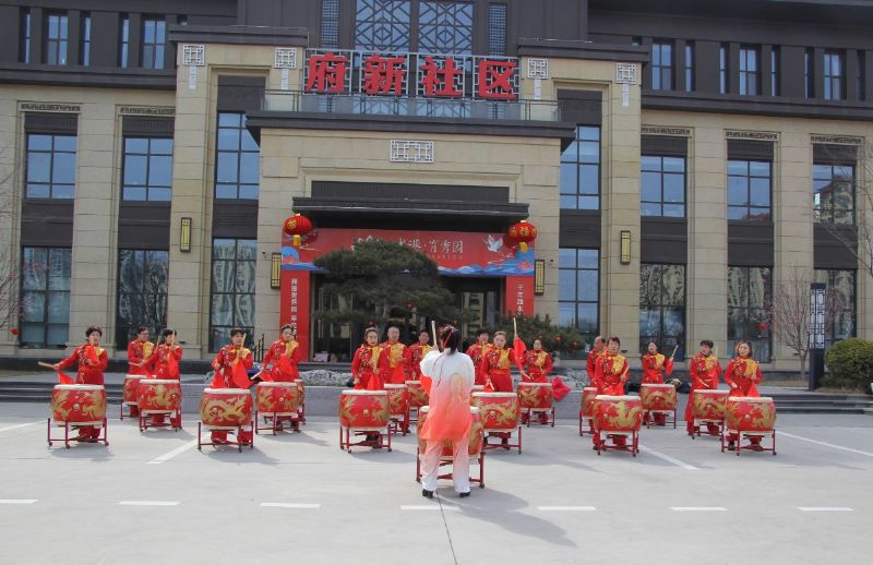 "Our Chinese dream culture into thousands of homes" Changyi 2022 cultural benefit performance was held in Longgang automobile industrial park!