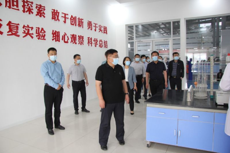 省海洋局领导到龙港硅业公司考察调研