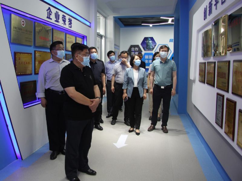 省海洋局领导到龙港硅业公司考察调研